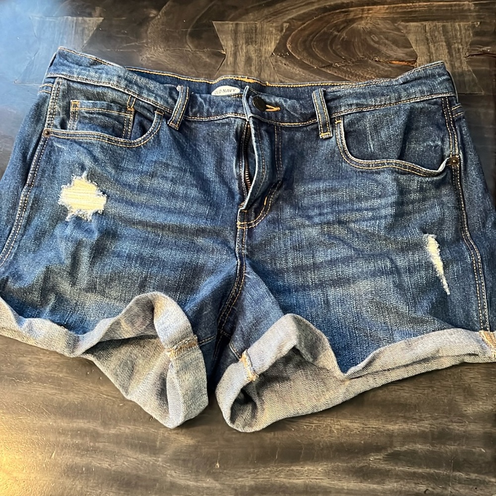 NWOT - Old Navy Shorts
